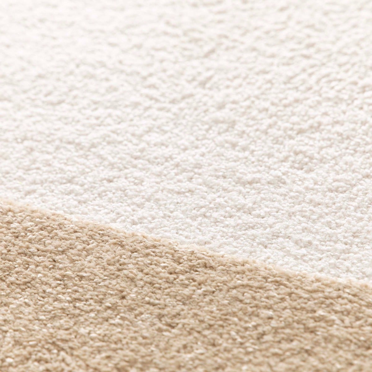 Tappeto morbido a rilievo moderno grafico beige 160x230 - 4