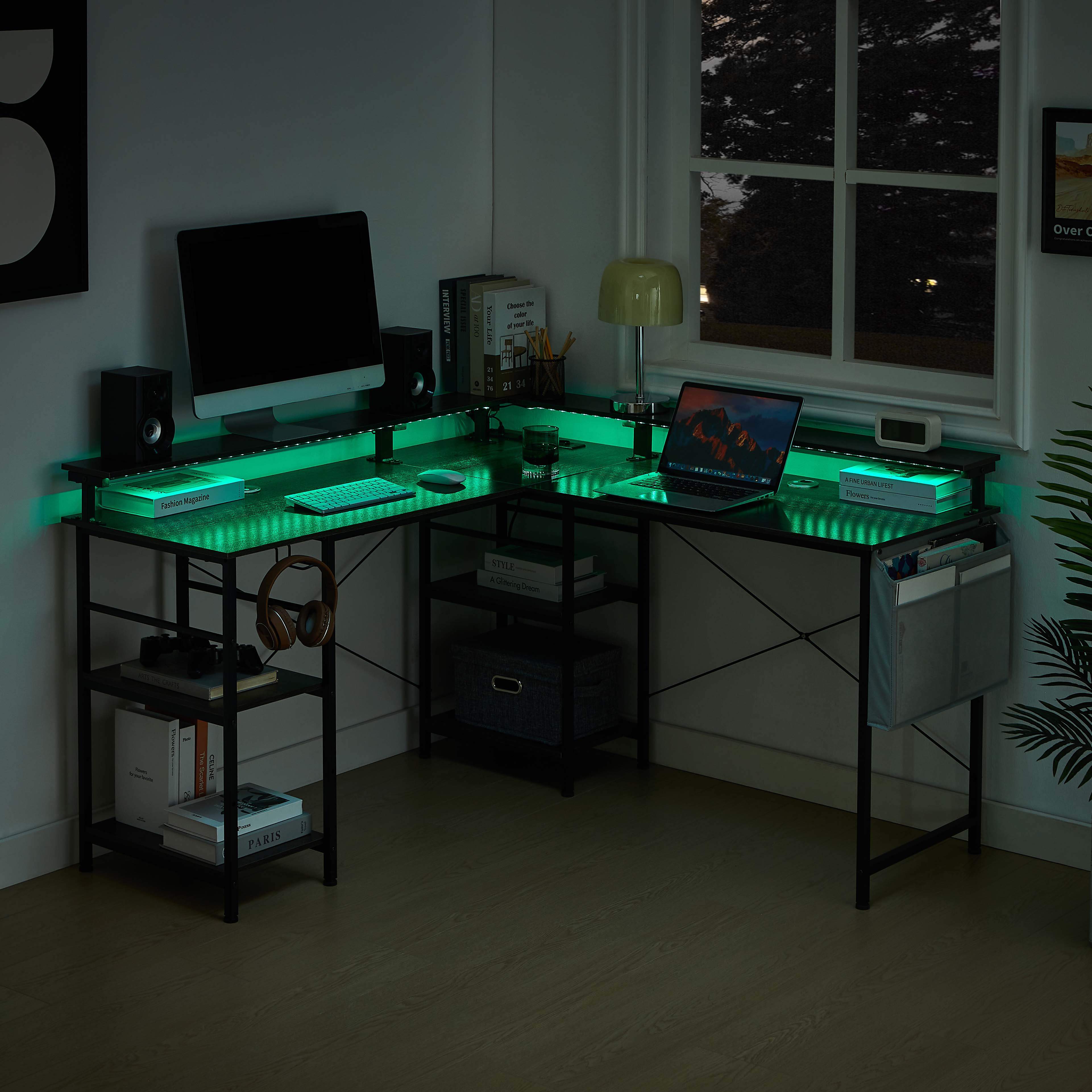 Biurko Gamingowe narożne Tbfit z LED RGB zsynchronizowanym z muzyką, odwracalnym blatem, portami USB i 4 regulowanymi półkami - 8