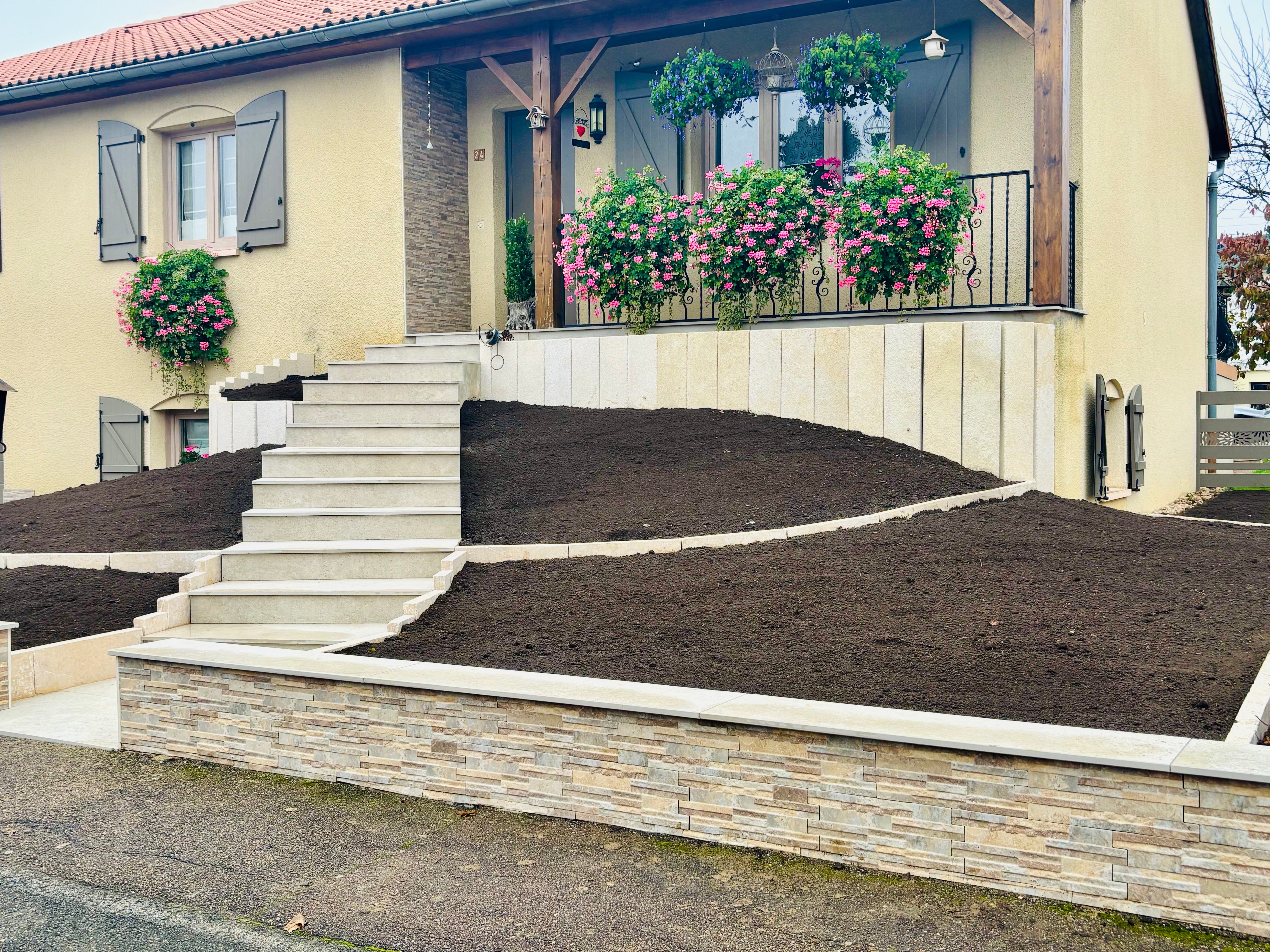 Terre Végétale FERTILE Premium – 30 % Compost Certifié RAL – Sans Cailloux – Big Bag 1 m³ – Idéale Potager & Pelouse - 8