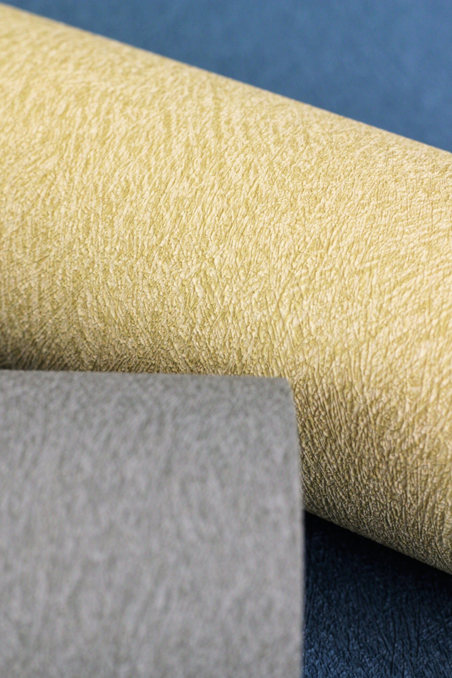 Carta da parati Rasch 418651 - Carta da parati in tessuto non tessuto scuro con aspetto e struttura della pelliccia in giallo ocra - 5