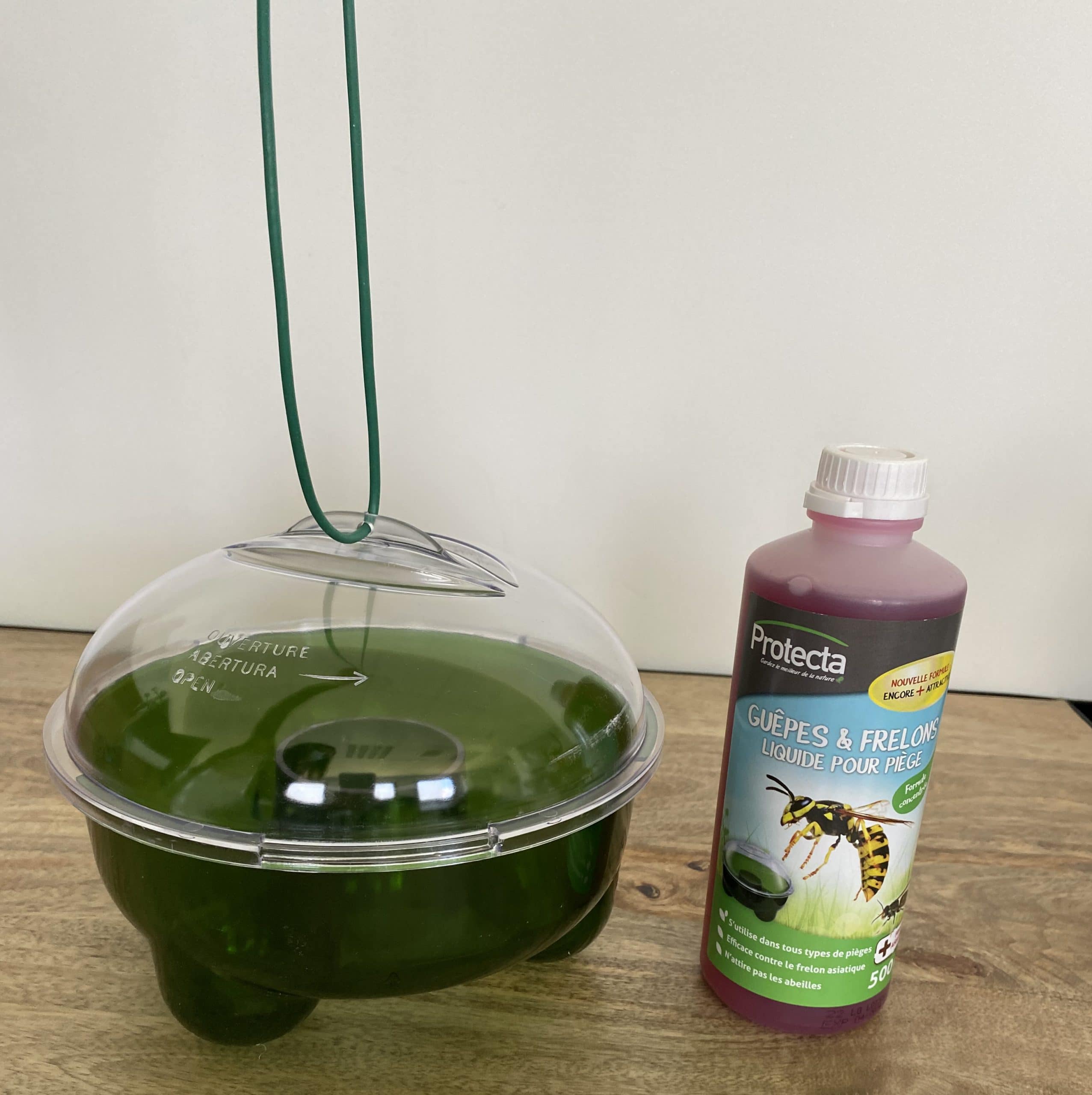Piège à guêpes et frelons bicolore 2.4 litres Protecta - 4
