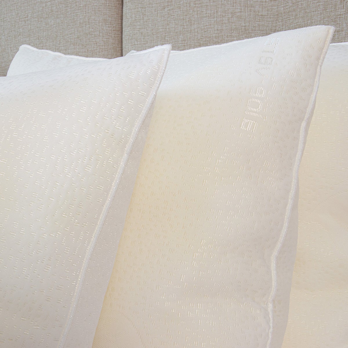 Lot de 4 oreillers Flocons 50x70 cm Mémoire de forme - 4