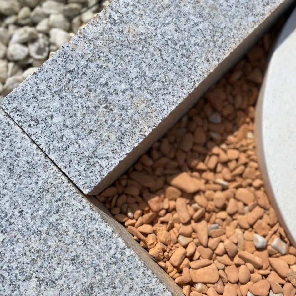 Bordure de bordure en granit Unité / 100 x 10 x 6 cm / Gris - Grenaillé - 7