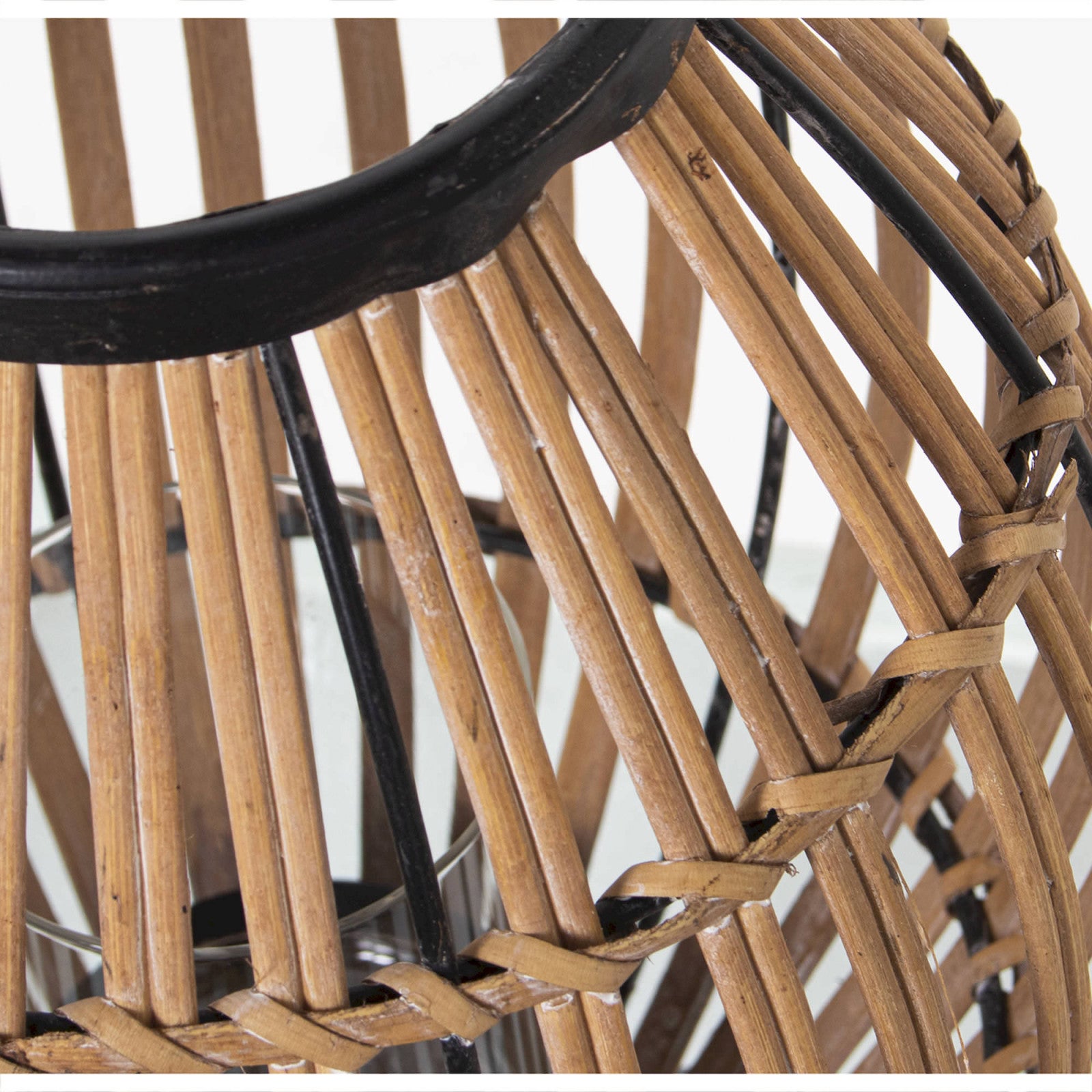 Bougeoir en rotin tressé pour déco chaleureuse 23 x 23 x 33 cm Teinte naturelle de rotin et accents noirs - 2