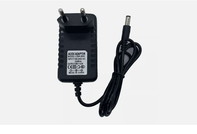 Adaptateur Universel AC 240V DC - 5V/1A - 3