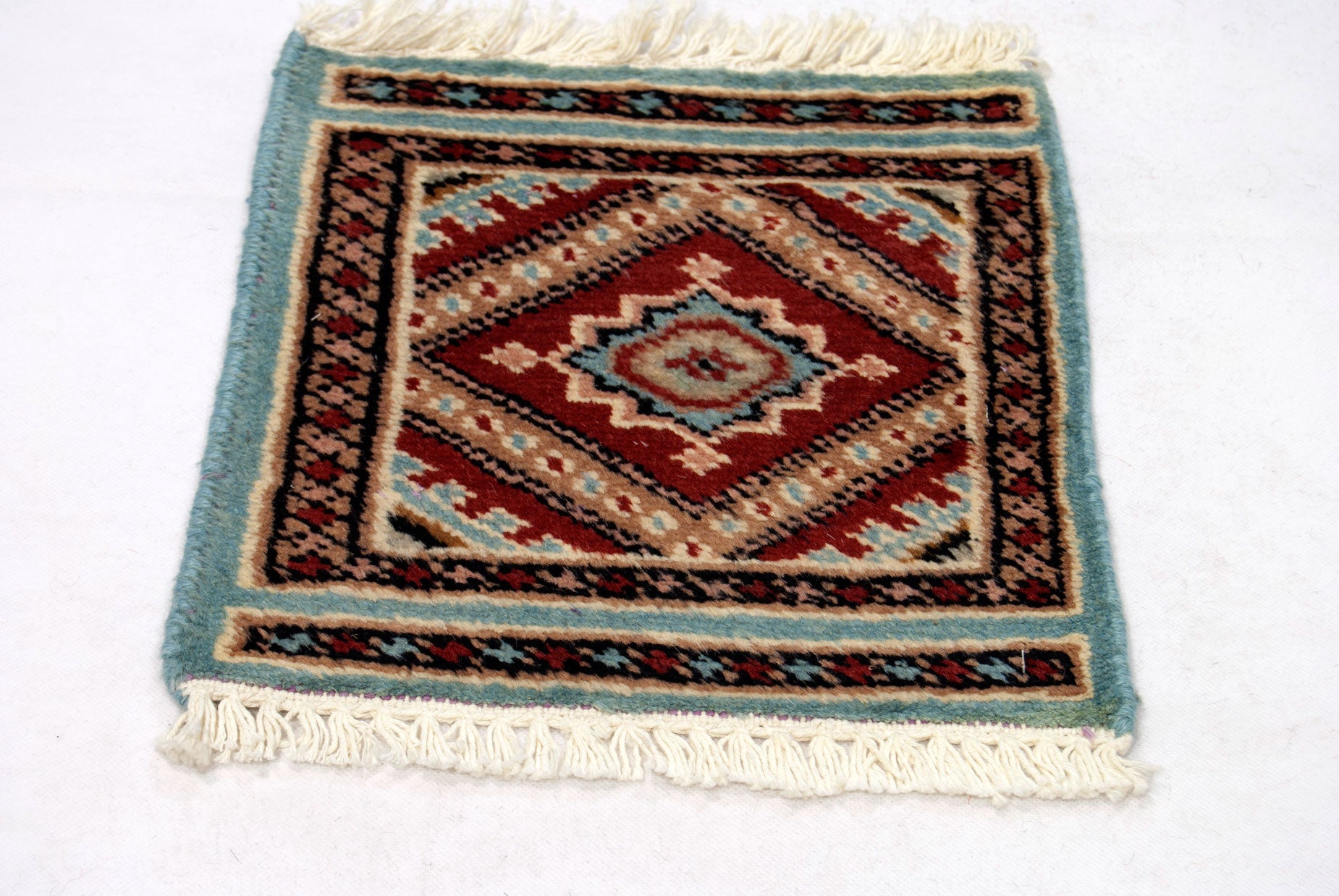 Mały dywan z wełny merynosów Islamabad - 30x30 cm (GalleriaFarah1970)