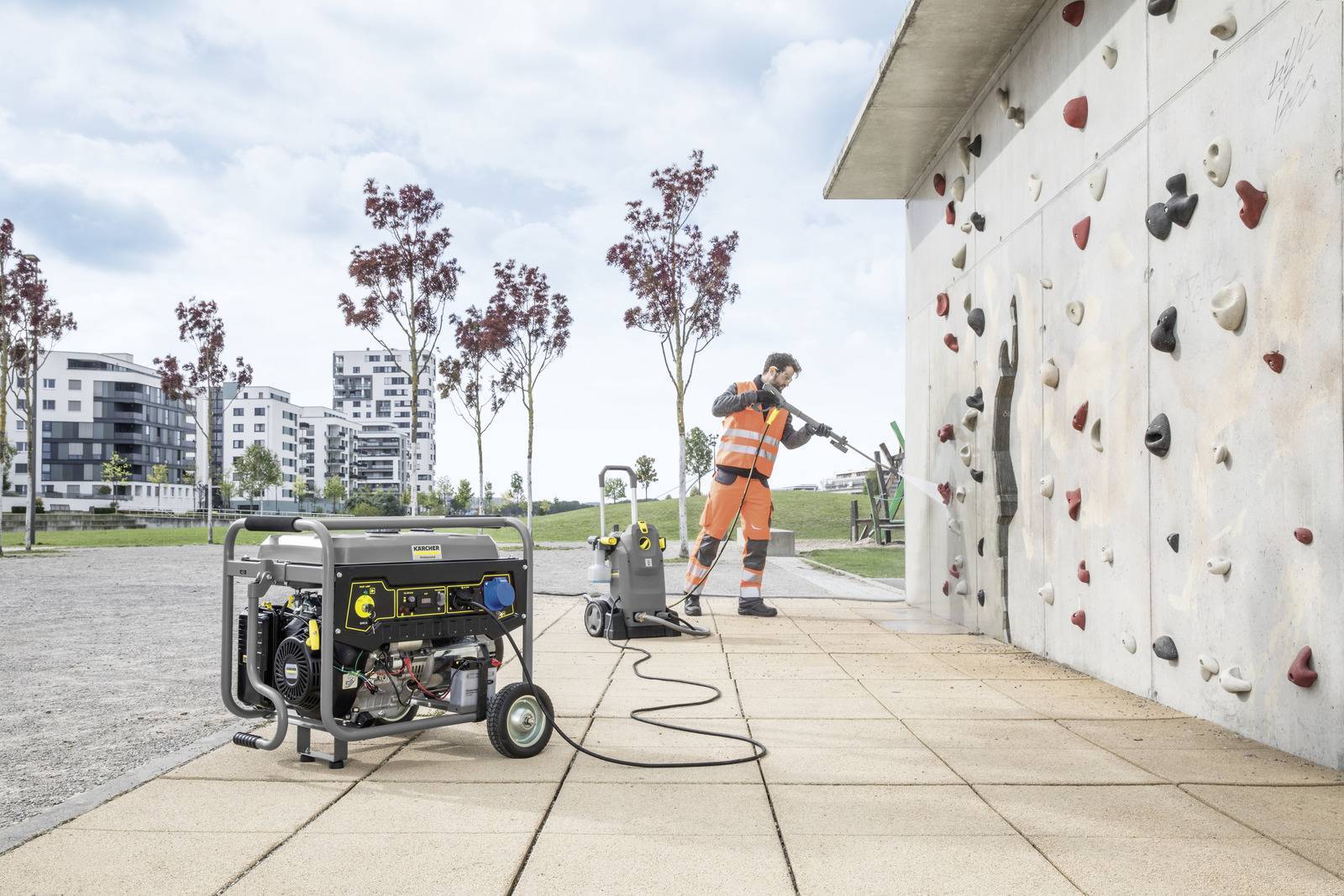 Groupe électrogène 7kW triphasé 400V moteur à essence 4 temps 25L PGG 8/3 Karcher - 7