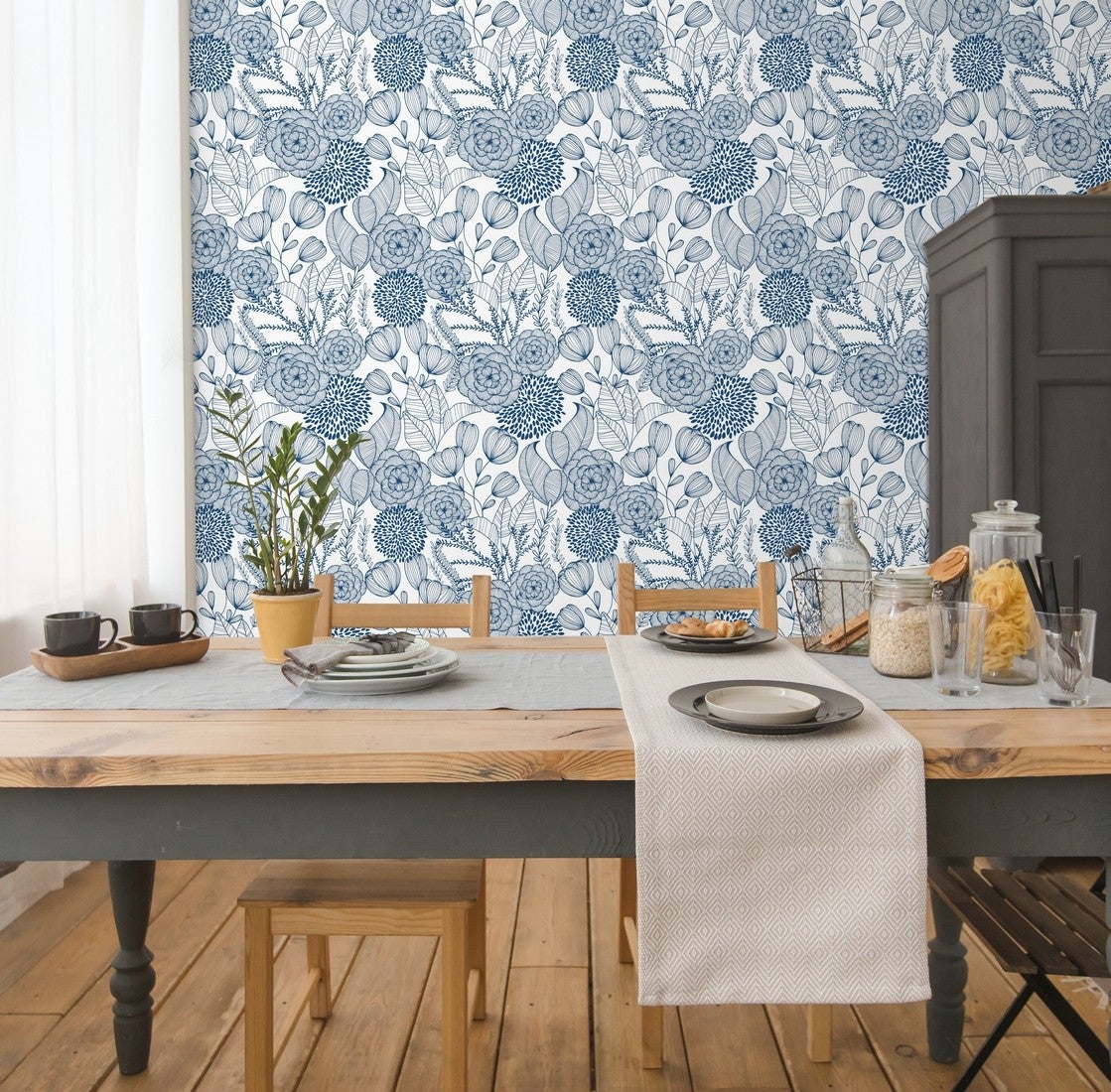 Papier peint vinyle fleurs dessinées bleu - Morgan Flowers 680643 de GAULAN - Rouleaux de 10 m x 0,53 m - 9