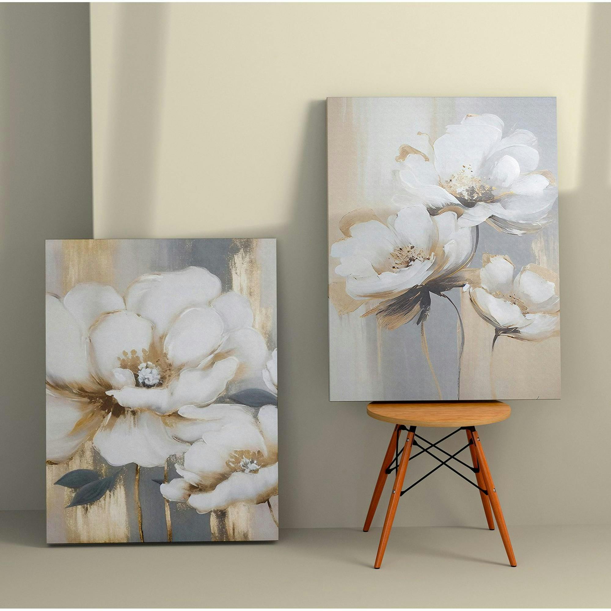 Fleurs roses et lettres en bois AMOUR sur mur de briques blanches