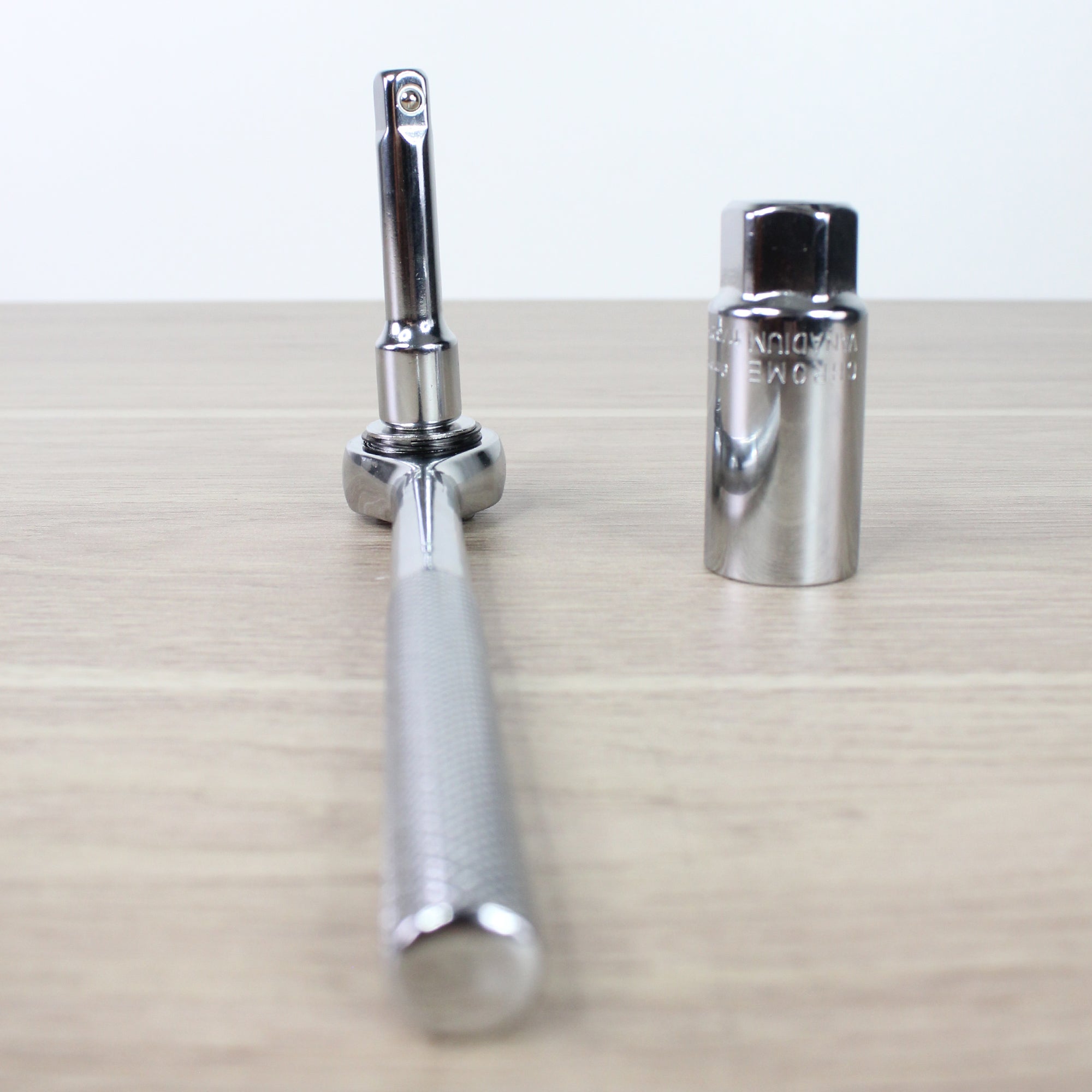 FISHTEC Chiave a cricchetto universale, Cromo vanadio, Adatta a tutti i tipi di dadi e bulloni - 8