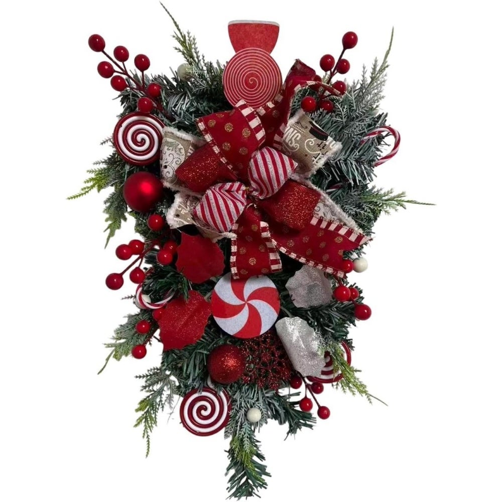 Coroană de Crăciun de 50 cm cu luminițe LED, conuri de pin și fructe de pădure, decorațiune pentru ușă, interior și exterior