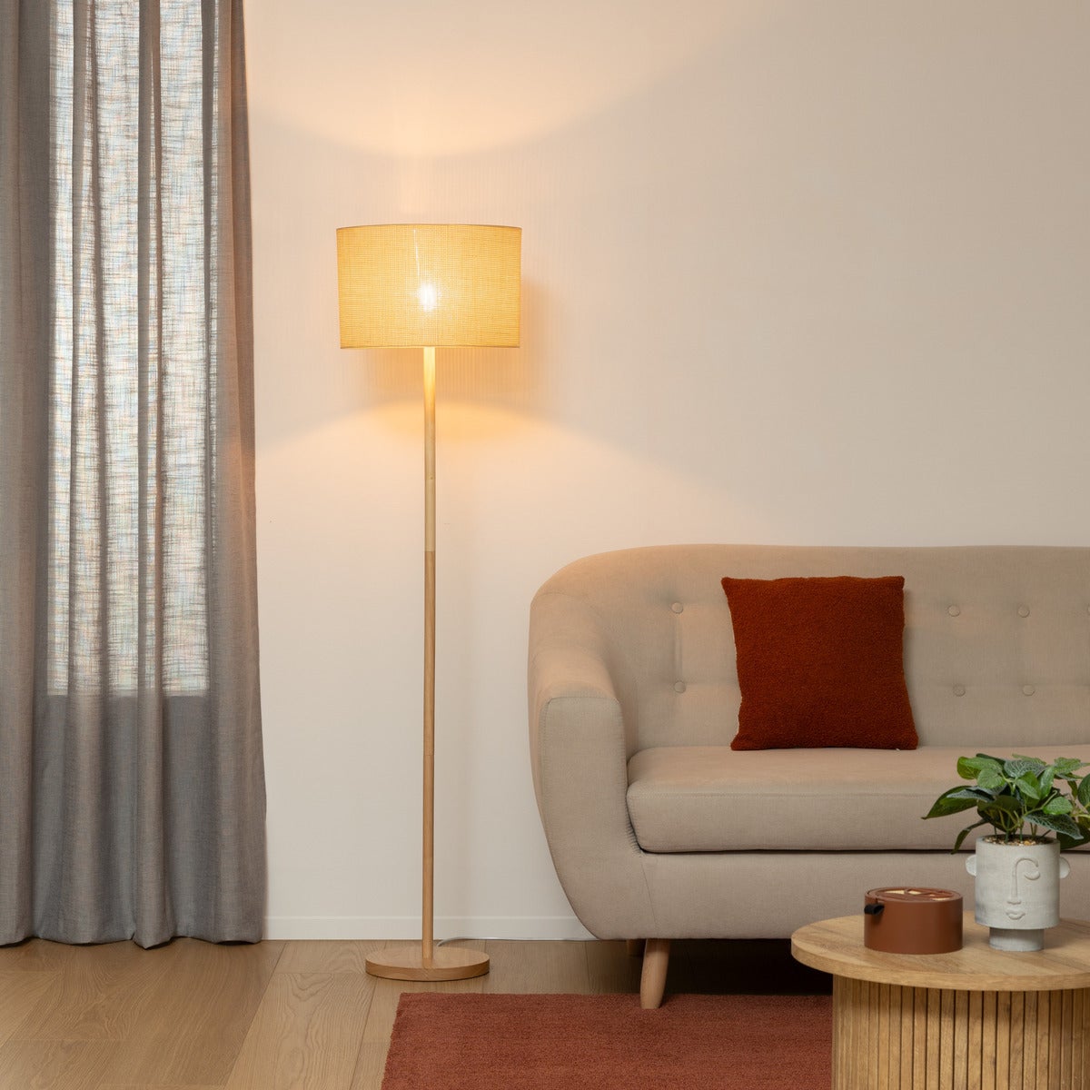 Lampadaire Design en Bois 