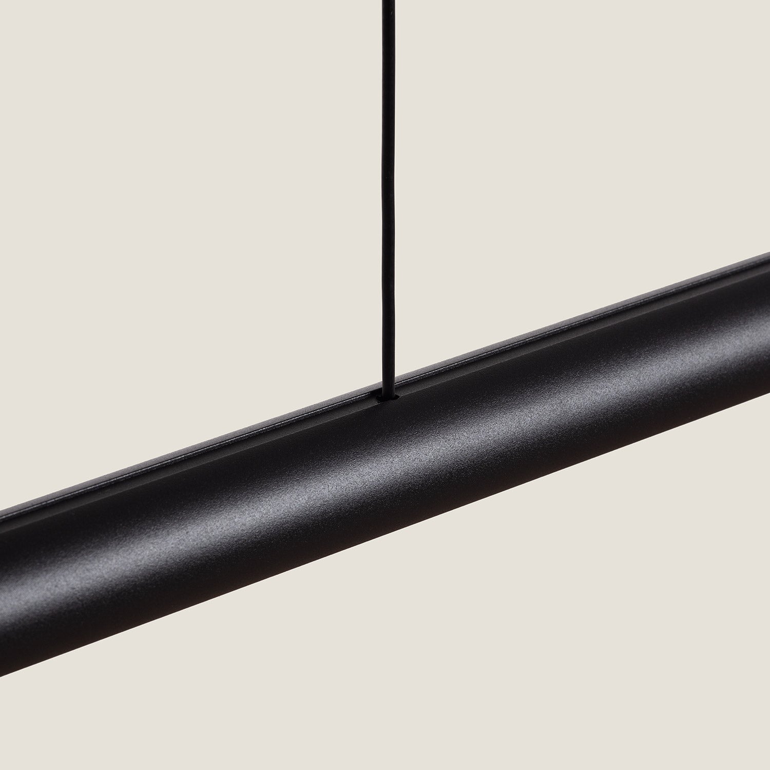 Ledkia Lámpara Colgante Lineal LED 30W Aluminio CCT Seleccionable Denzel No Flicker Negro Seleccionable (Cálido-Neutro-Frío) 2800K - 3800K - 5000K - 4