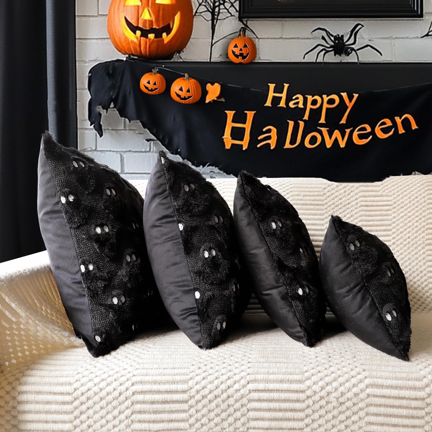 4 taies d'oreiller fantôme Halloween, idéales pour les canapés, idéales pour la décoration intérieure, 45 x 45 cm, noires. - 5