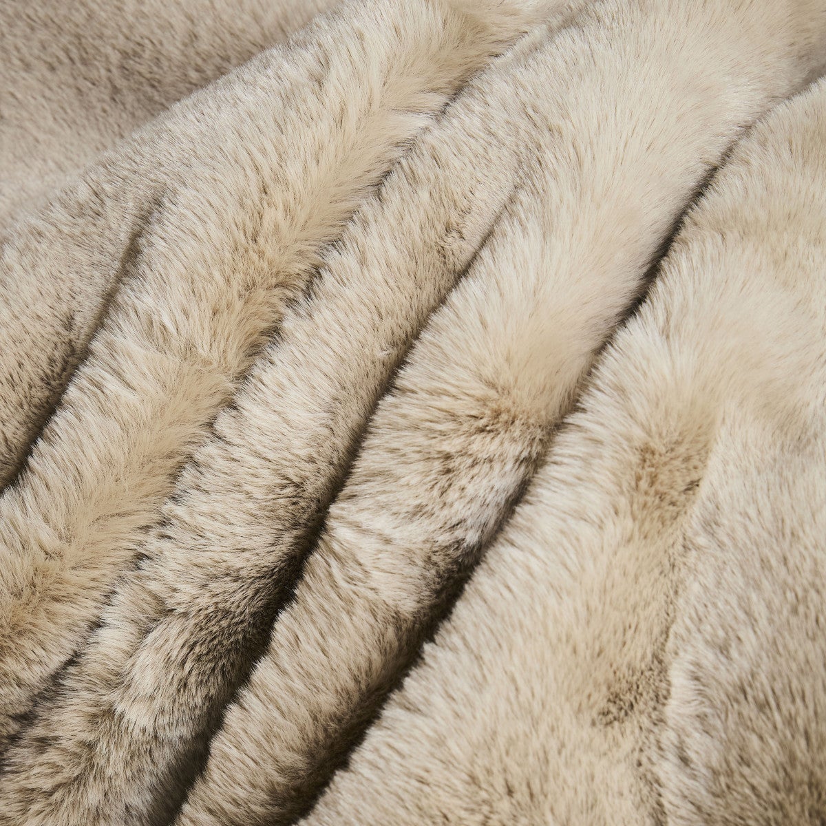 Plaid fausse fourrure 150x200 cm - 3