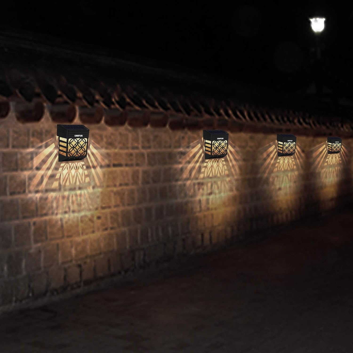 Lot de 8 lampes solaires décoratives pour clôture, éclairage d'extérieur sans fil et étanche - 3