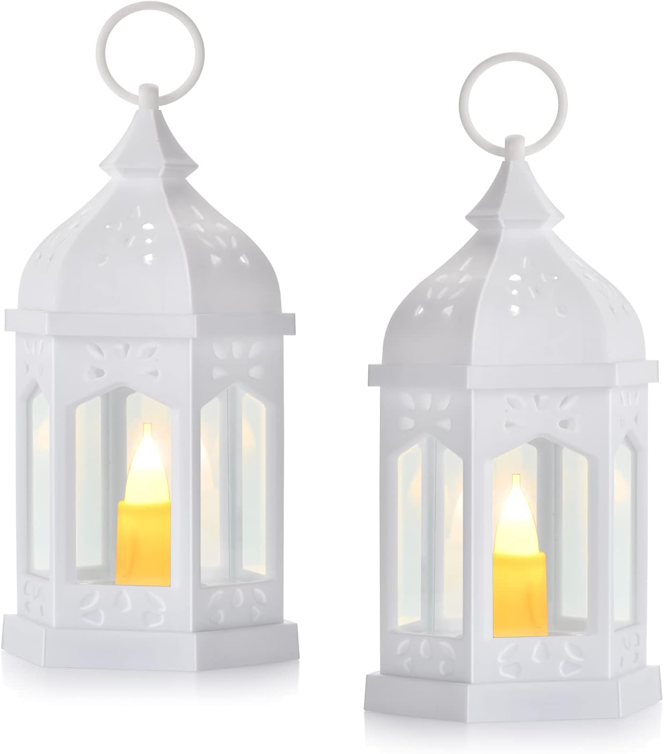 Zestaw dwóch dekoracyjnych lampionów świeczników w stylu vintage świeczników z bezpłomieniowymi świecami LED odpowiednich do użytku wewnątrz zewnątrz