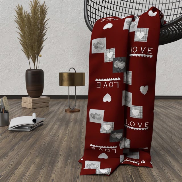 Plaid polaire en microfibre 120x160 cm LOVE rouge, par Soleil d'ocre