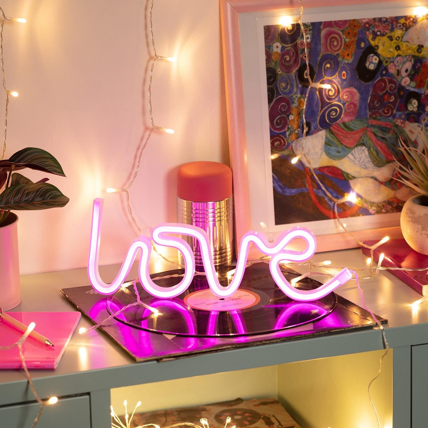 Ledkia Neón LED Love con Batería Rosa PC,PVC | Leroy Merlin