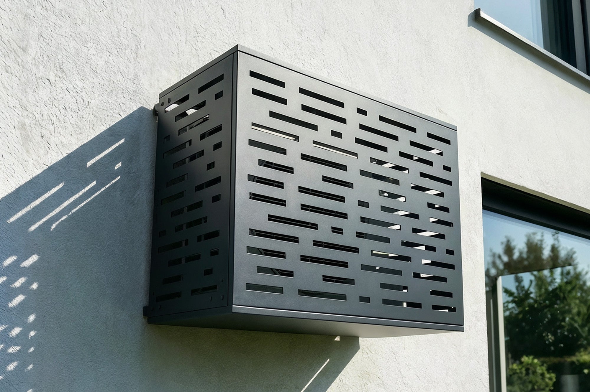 Obudowa klimatyzatora Aneto Arlberg z szarego aluminium z dolnym panelem - rozmiar M