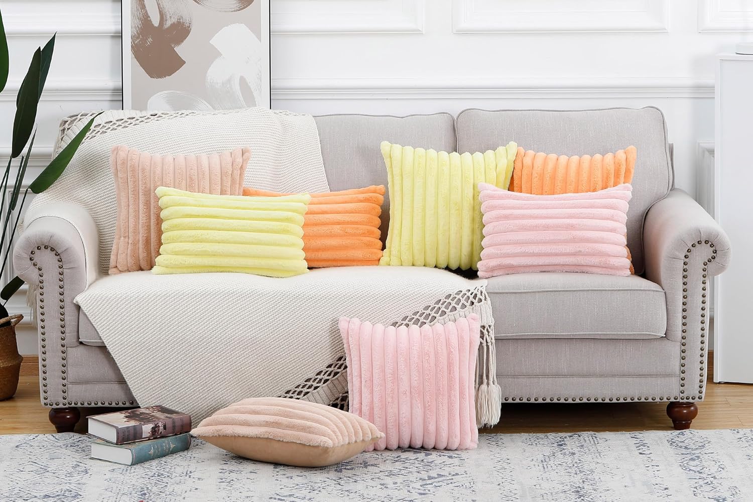 Lot de 2 housses de coussin décoratives en fausse fourrure, 45 x 45 cm, à rayures, douces et moelleuses, pour canapé et chambre à coucher - 6