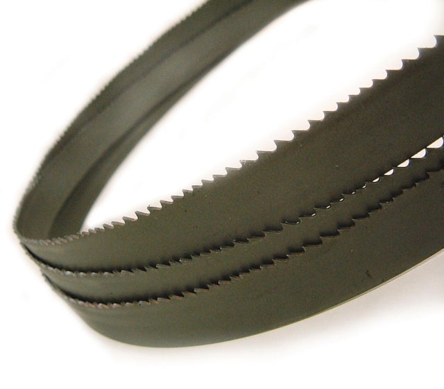 Lame de scie à ruban pour métal 1325x13x0,65 mm qualité Bi-métal denture variable de 6/10 dents MW-Tech 132513-6/10