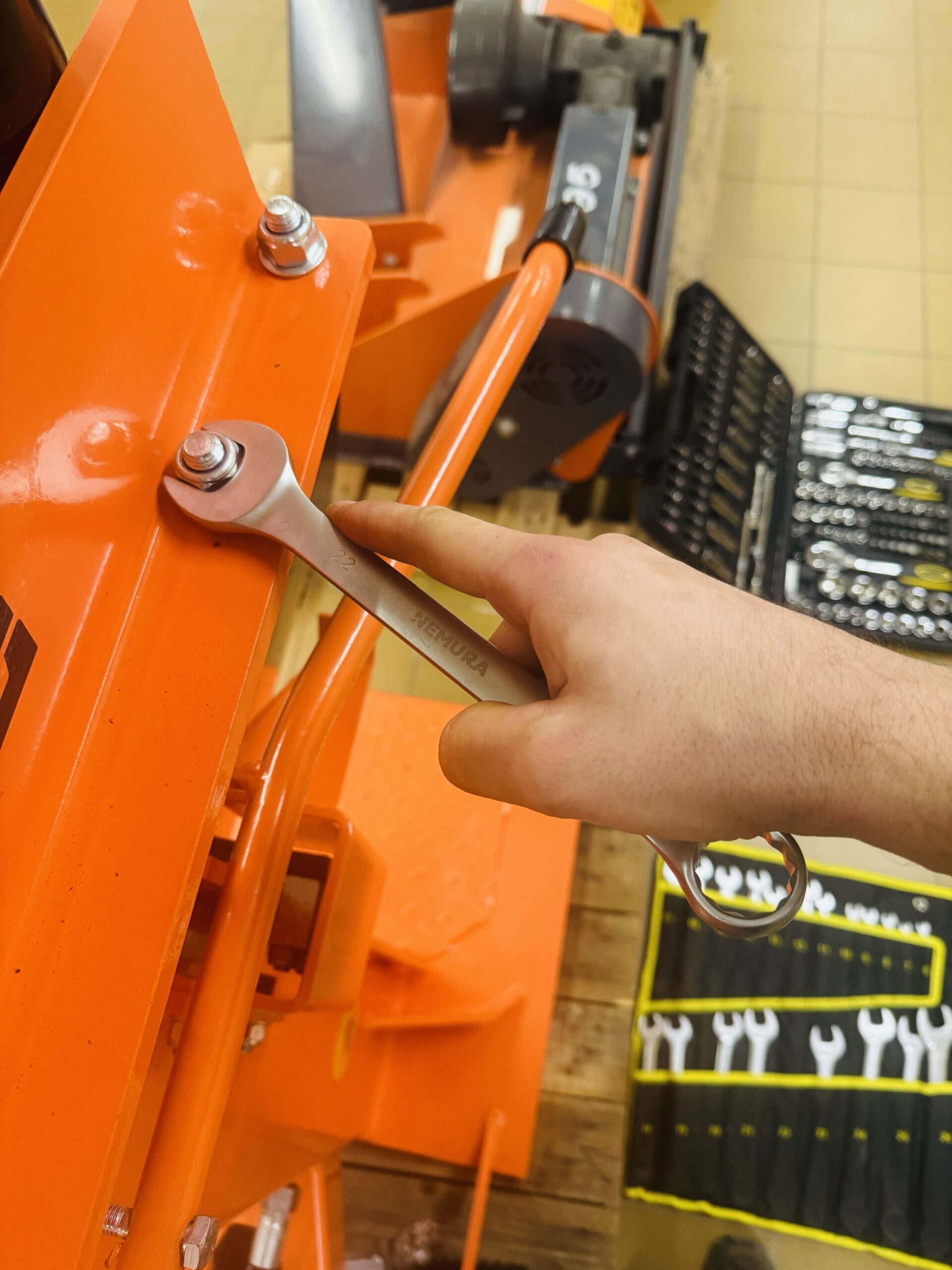 Nemura Coffret 25 Clés mixtes : 6 à 32 mm - Produits en Chrome Vanadium - Qualité Professionnelle - Marque Française - 3