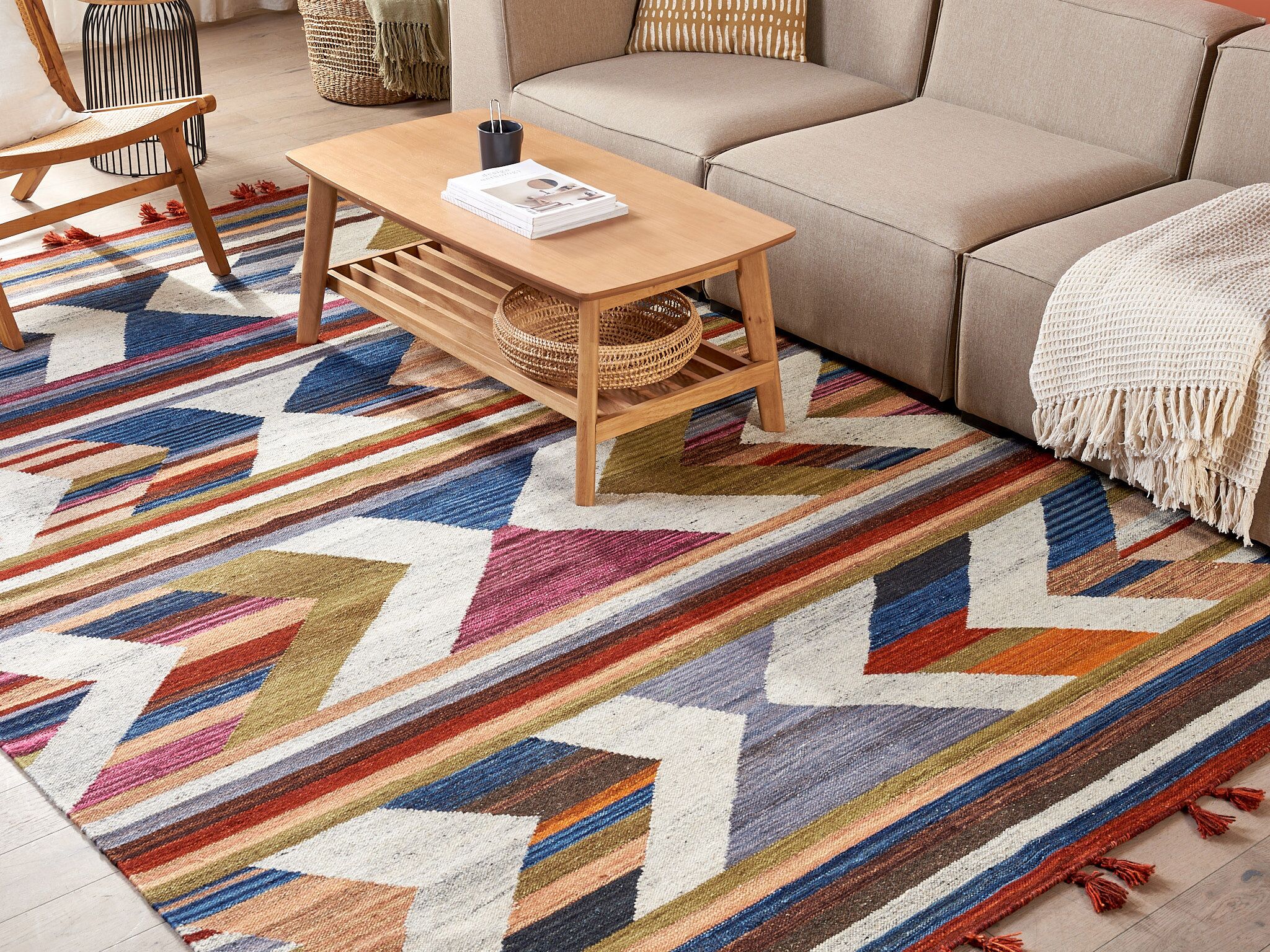 Tapis Kilim Saga RugVista - 200x300 Cm - Beige/Multicolore - Laine Synthétique - Noué à La Machine - Entretien Facile - 2