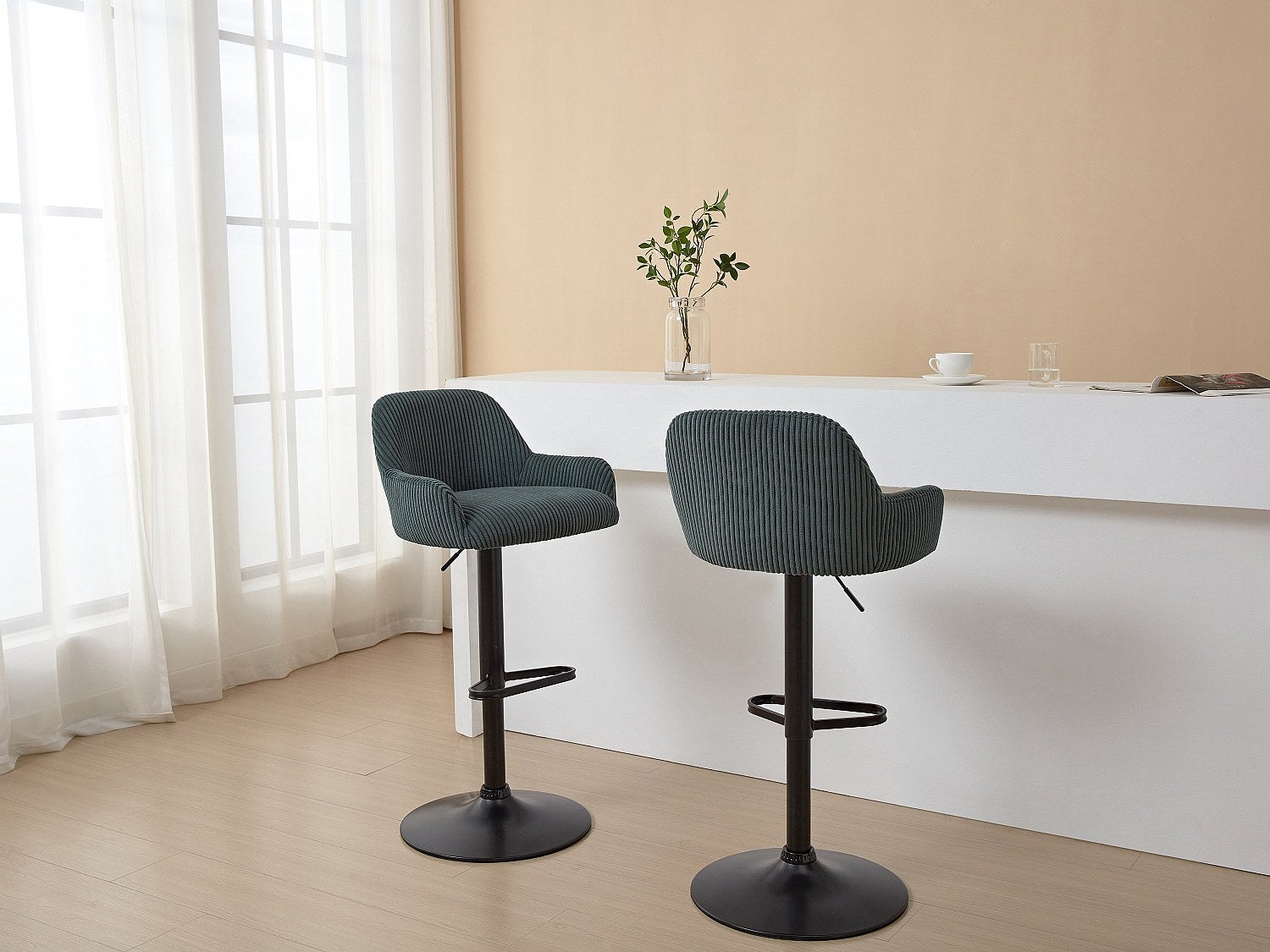 Zestaw 2 stołków barowych ze sztruksu i czarnego metalu - Regulowana wysokość - Zielony - LILIYA