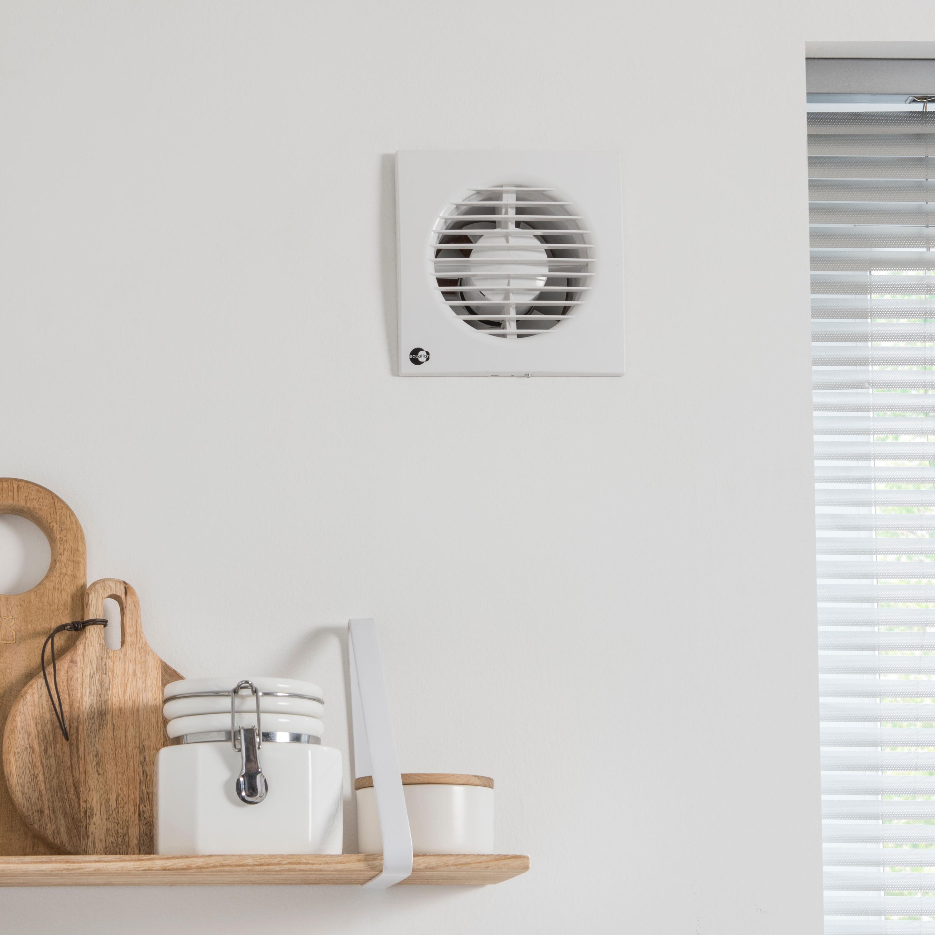 RÓWNANIE - Wentylator wyciągowy przerywany z wyłącznikiem - 175x 175 mm - Ø 120 mm - 12 m² - 130 m3/h - 10 W - 6