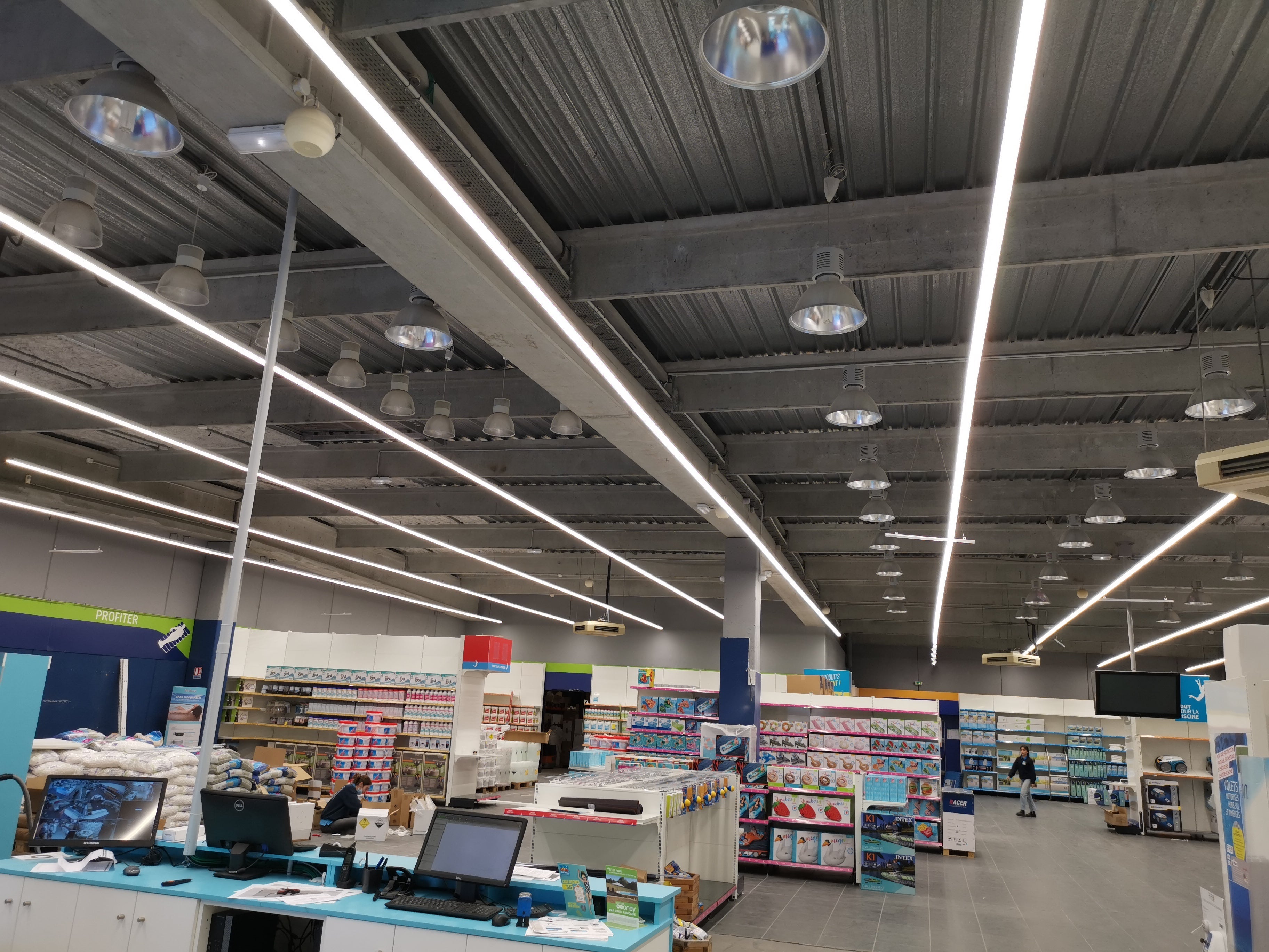 Suspension Linéaire LED 120cm 40W 130lm/W Interconnectable CCT Noir - 3000K/4200K/6400K - SILUMEN - 6