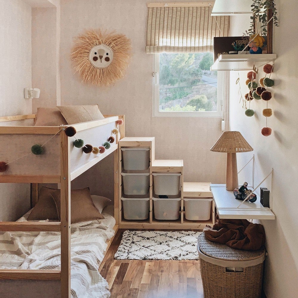 Papel pintado autoadhesivo con tintas eco, y libre de pvc, rollo de 129 x 260 cm lino de alicia