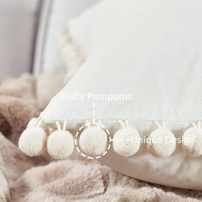 CAWANFLY Confezione da 2 federe decorative quadrate con graziosi pompon CAWANFLY Confezione da 2 federe decorative quadrate con graziosi pompon