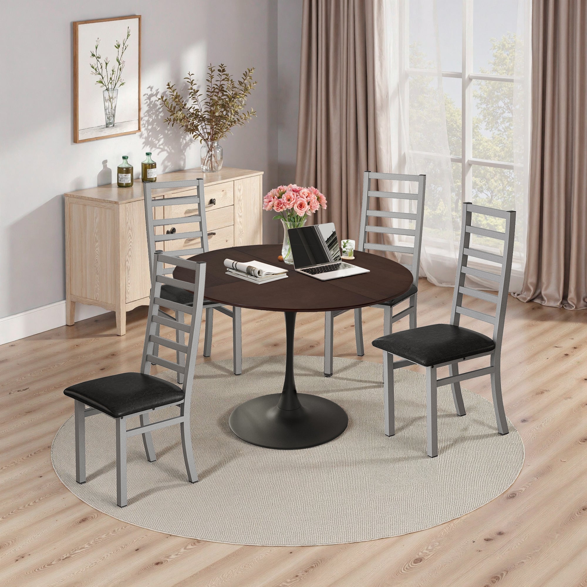 Ensemble repas 4 places — table ronde 120 cm marron et 4 chaises grises ...