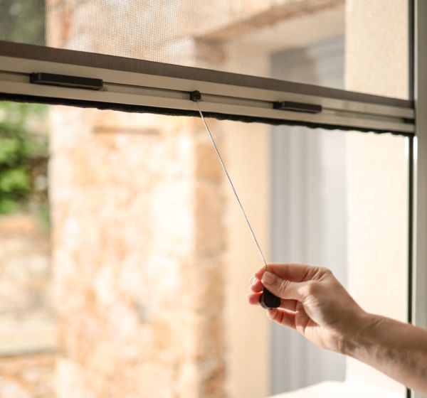 Moustiquaire 100x80 cm à enroulement vertical pour fenêtre alu blanc – Luxe AVOSDIM - 6