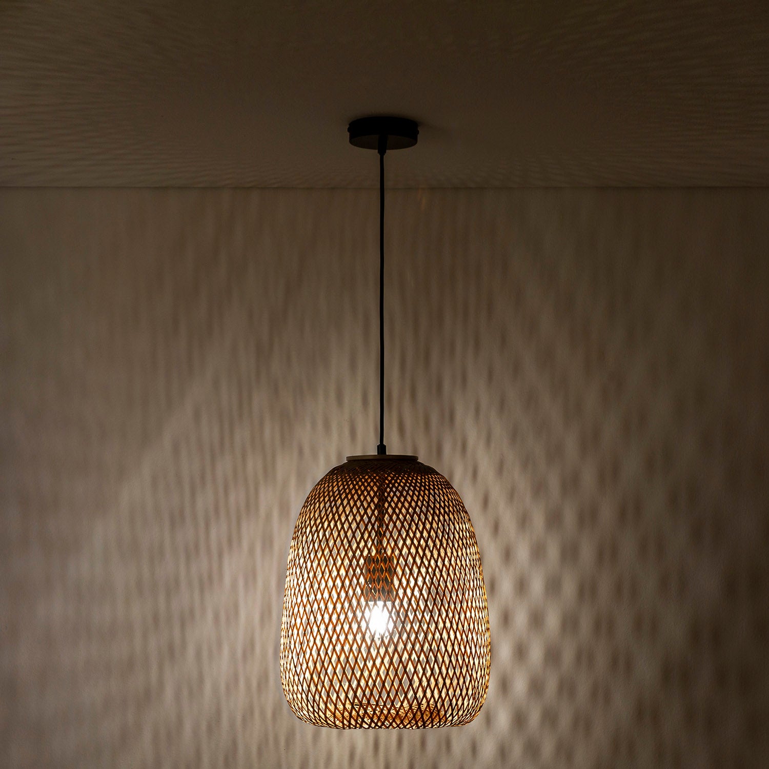 Lampada a sospensione de lampada a soffitto Guijo nero/ bambù naturale 34d