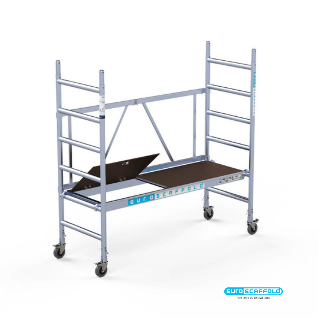 Andamio plegable aluminio 3.00 m de altura de trabajo. plataforma con trampilla.