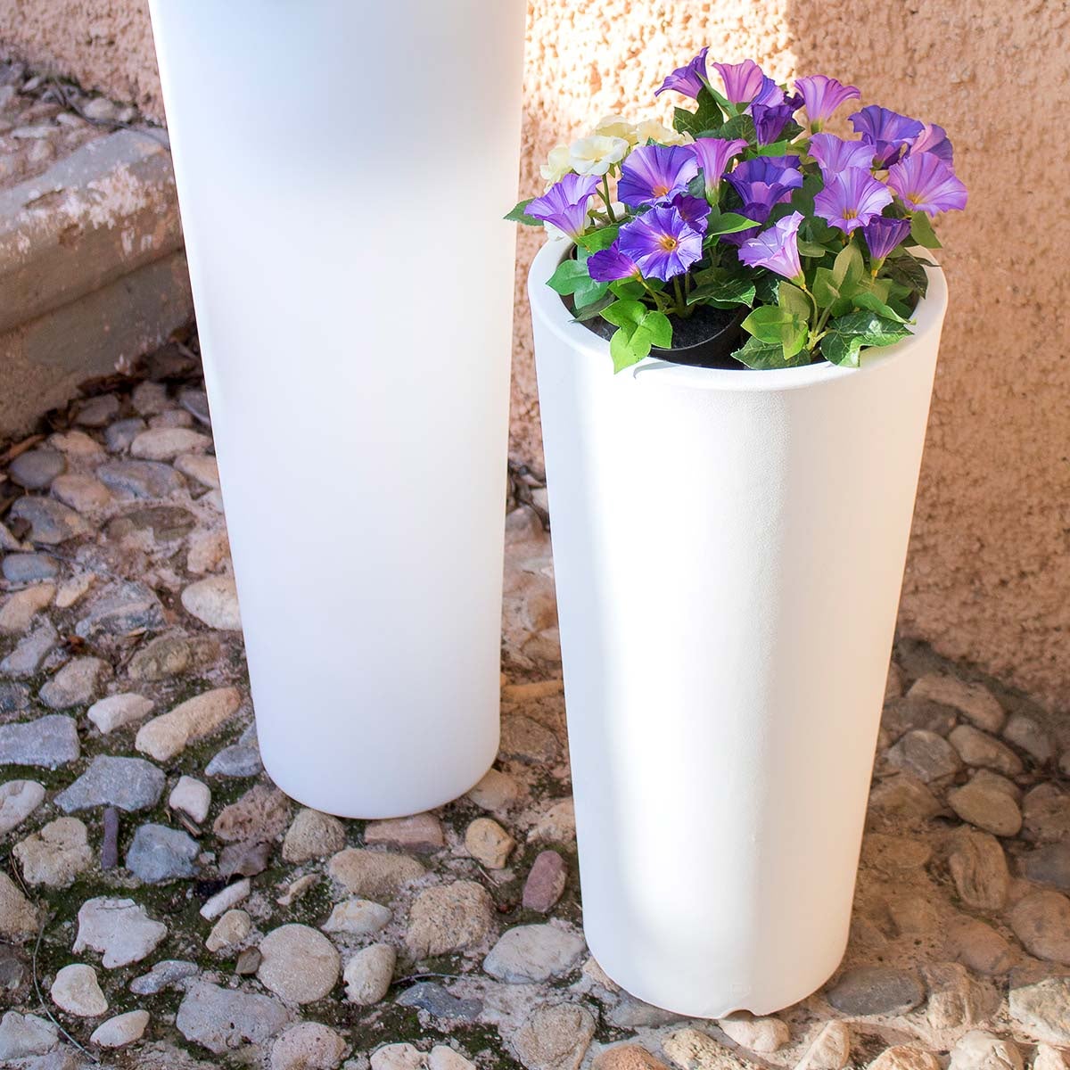 FICUS 60 Jardinière ronde et haute pour l'intérieur et l'extérieur Pour plantes et fleurs Très résistante au passage du temps. - Blanc - 4