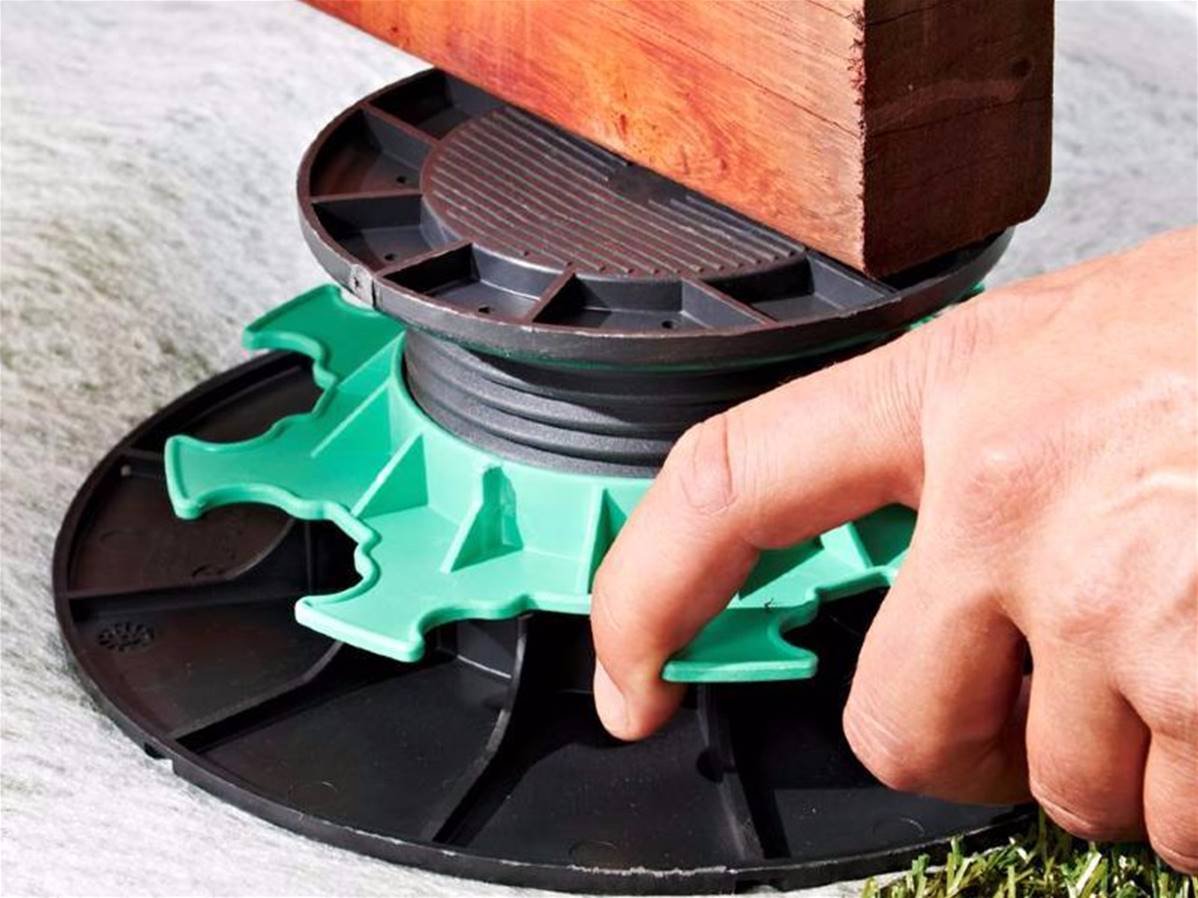 Piastrella in legno per terrazza parcellare regolabile 40/60 mm - gamma ESSENTIAL - Jouplast - 60 pezzi - 2