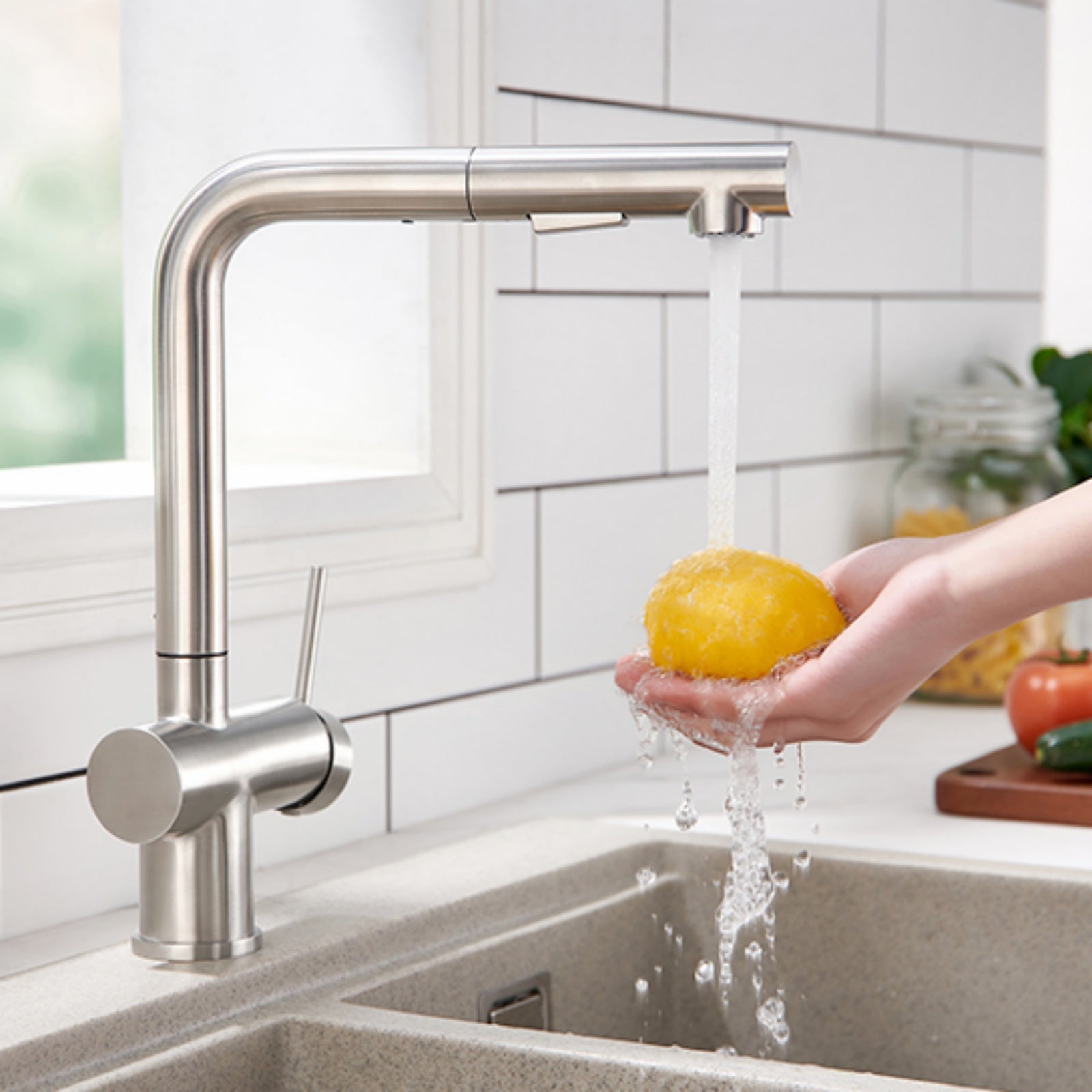 LOVHAUS Wyciągana Bateria Kuchenna, Obrotowa o 360° Jednouchwytowa Bateria Mieszająca, Wysokociśnieniowa Jednouchwytowa Bateria Zlewozmywakowa