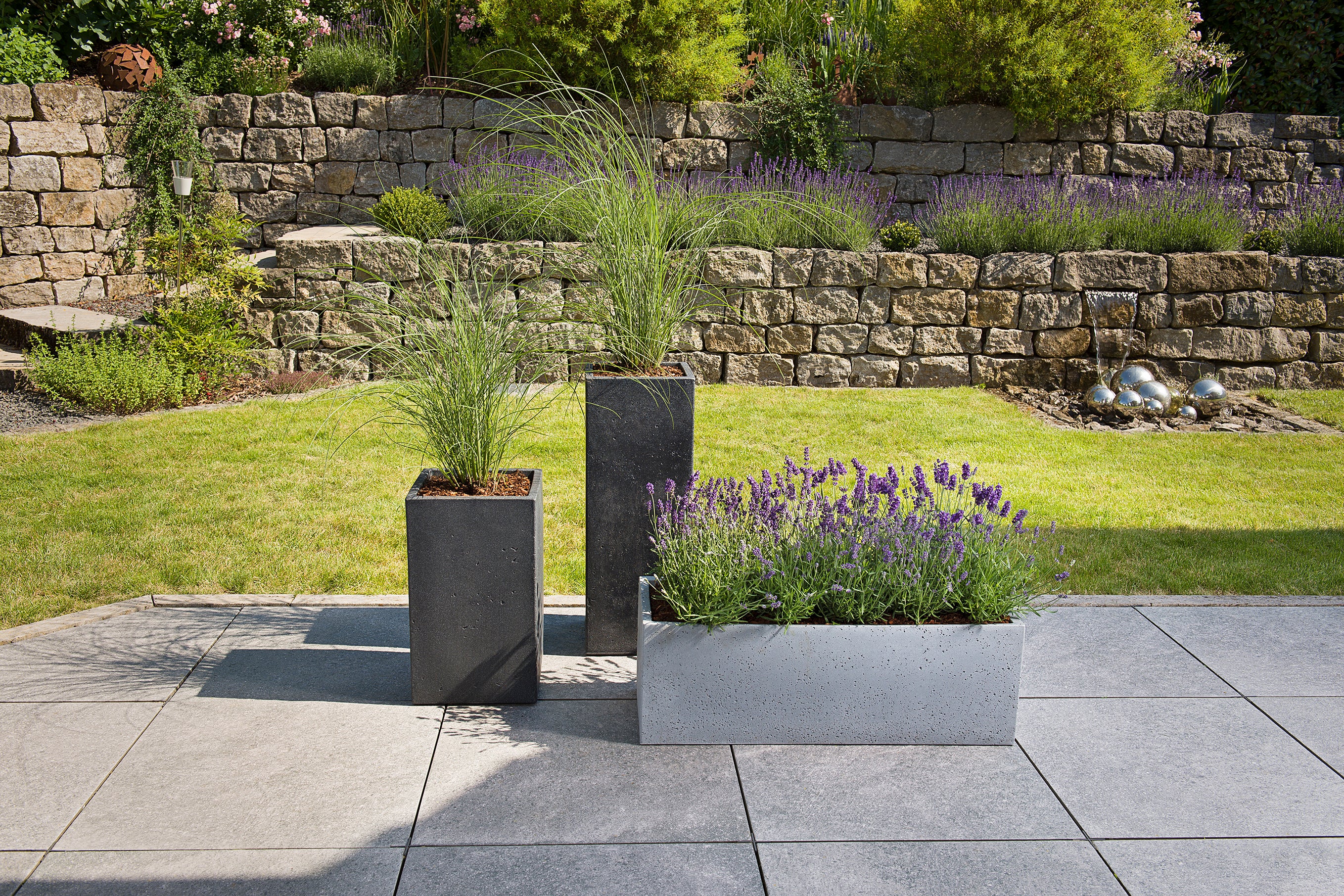 Scheurich C-Cube High 48, vase/pot à fleurs/jardinière, carré, coloris: Stony Black, fabriqué avec du plastique recyclé, pour l’extérieur - 3