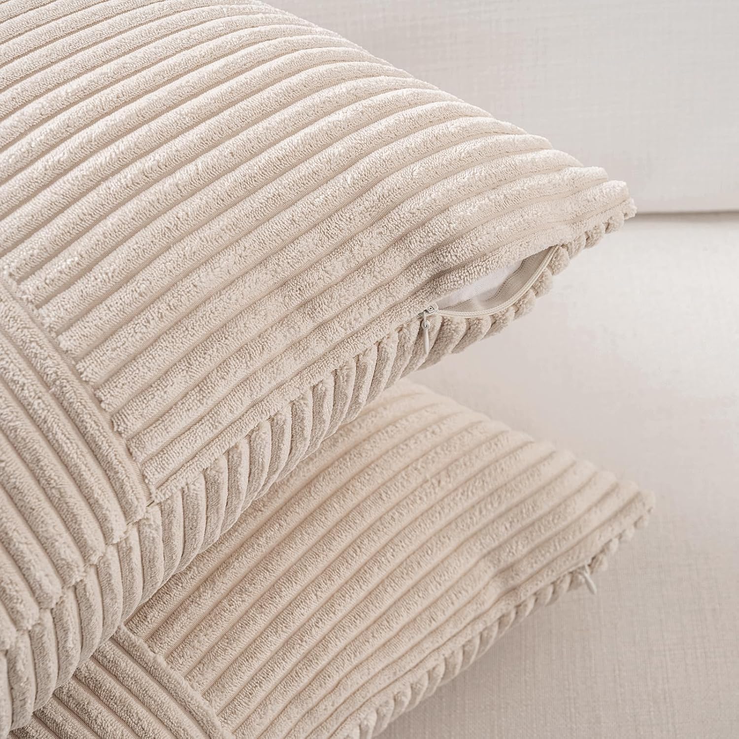 Lot de 2 Coussin 30x50 Beige, Housses de Coussin en Velours Côtelé,Douillet Taie d'oreiller Housse Coussin Moderne pour Canapé Chambre Chaise Lit - 4