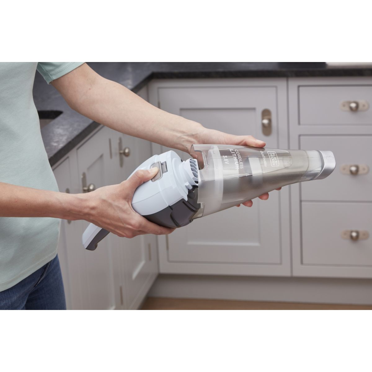 Aspirateur main BLACK ET DECKER NVC215W Dustbuster - 8