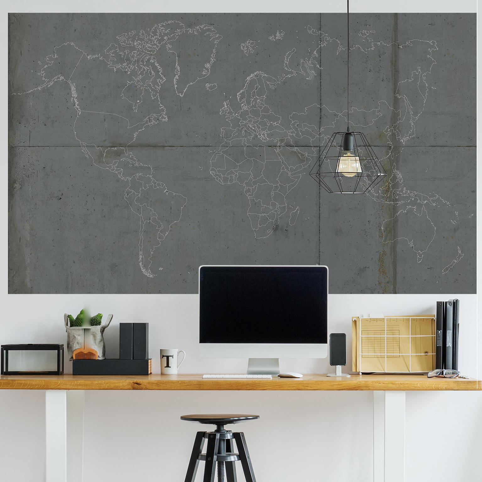 Papier peint panoramique intissé, motif de mappemonde sur un mur en — free download