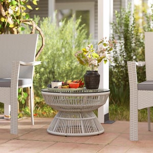 Table basse fer forgé avec plateau verre, grand espace de rangement, style industriel