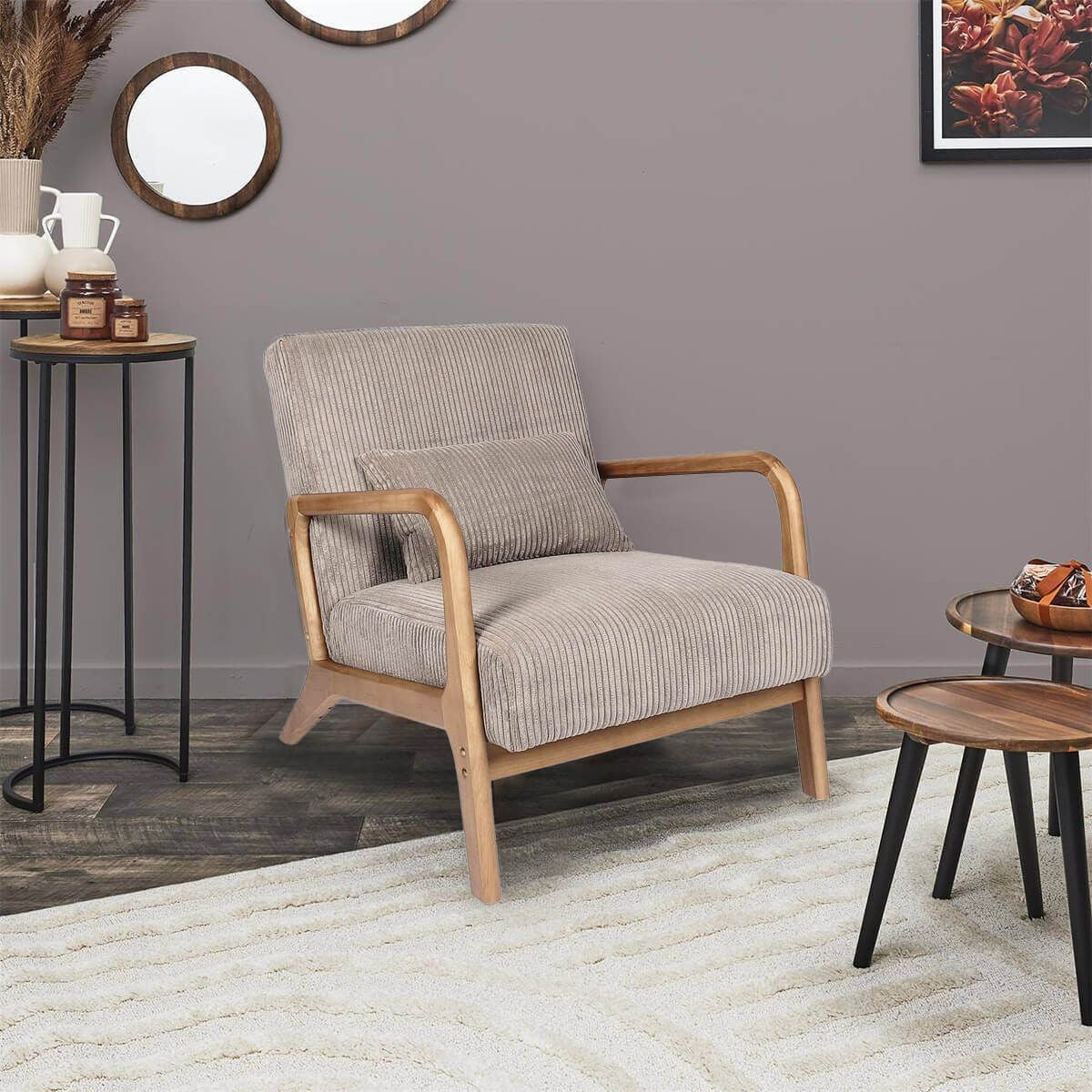 AMORY - Fauteuil en velours côtelé coloris taupe pieds et accoudoirs en hévéa - 2