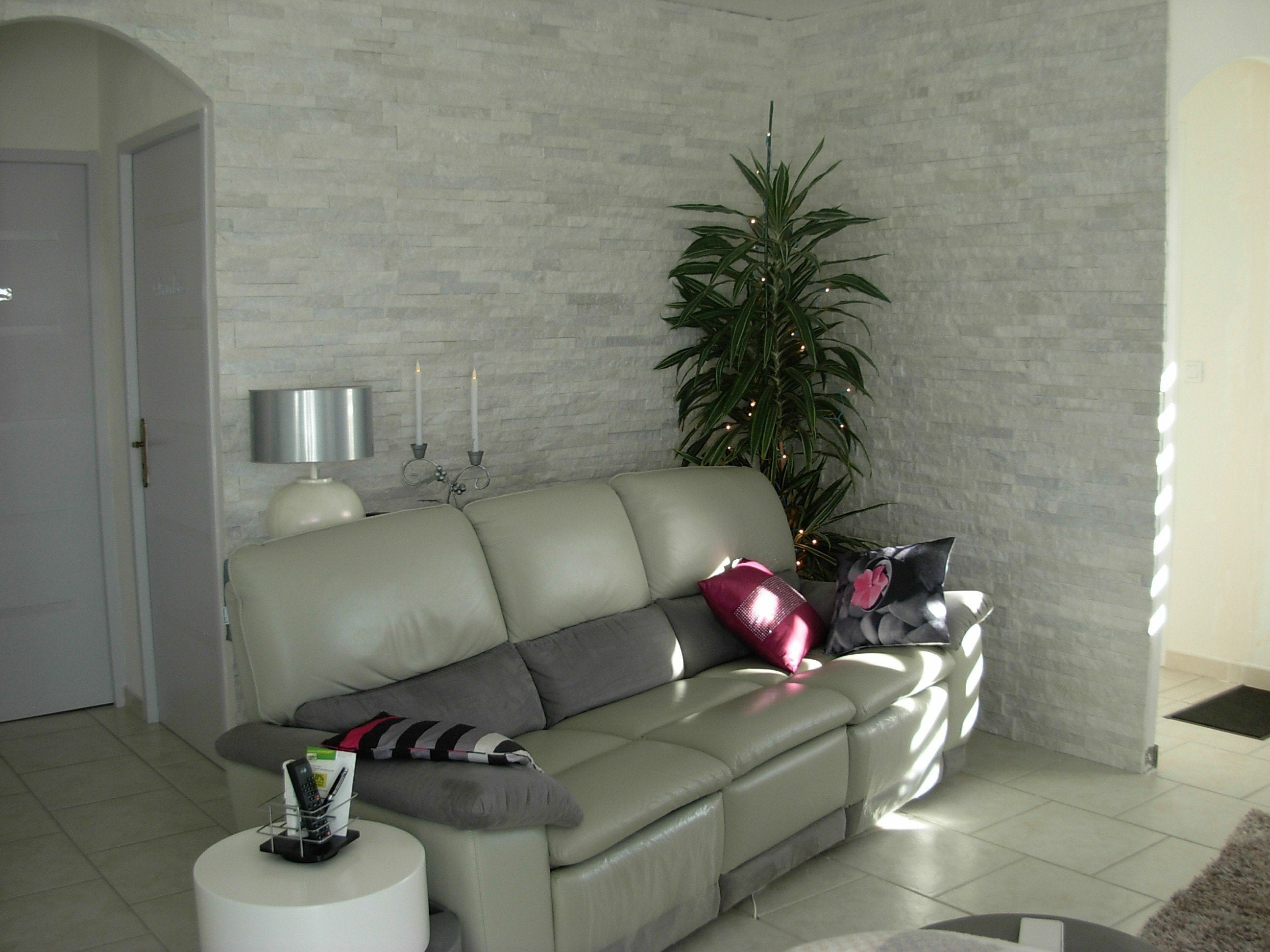 Parement mural - SLIMPANEL - Whitepearl - Naturelle - 15x55-60x1-2cm en Z - 5