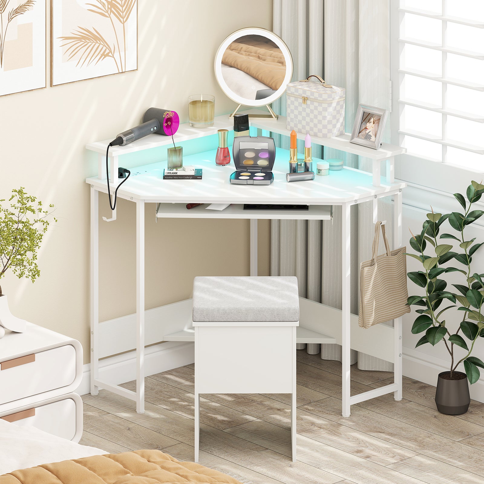 Bureau d'angle avec Station de Charge, Bureau Gaming avec LED, Plateau pour Clavier et Support pour Écran, pour Petits Espaces, Blanc - 3