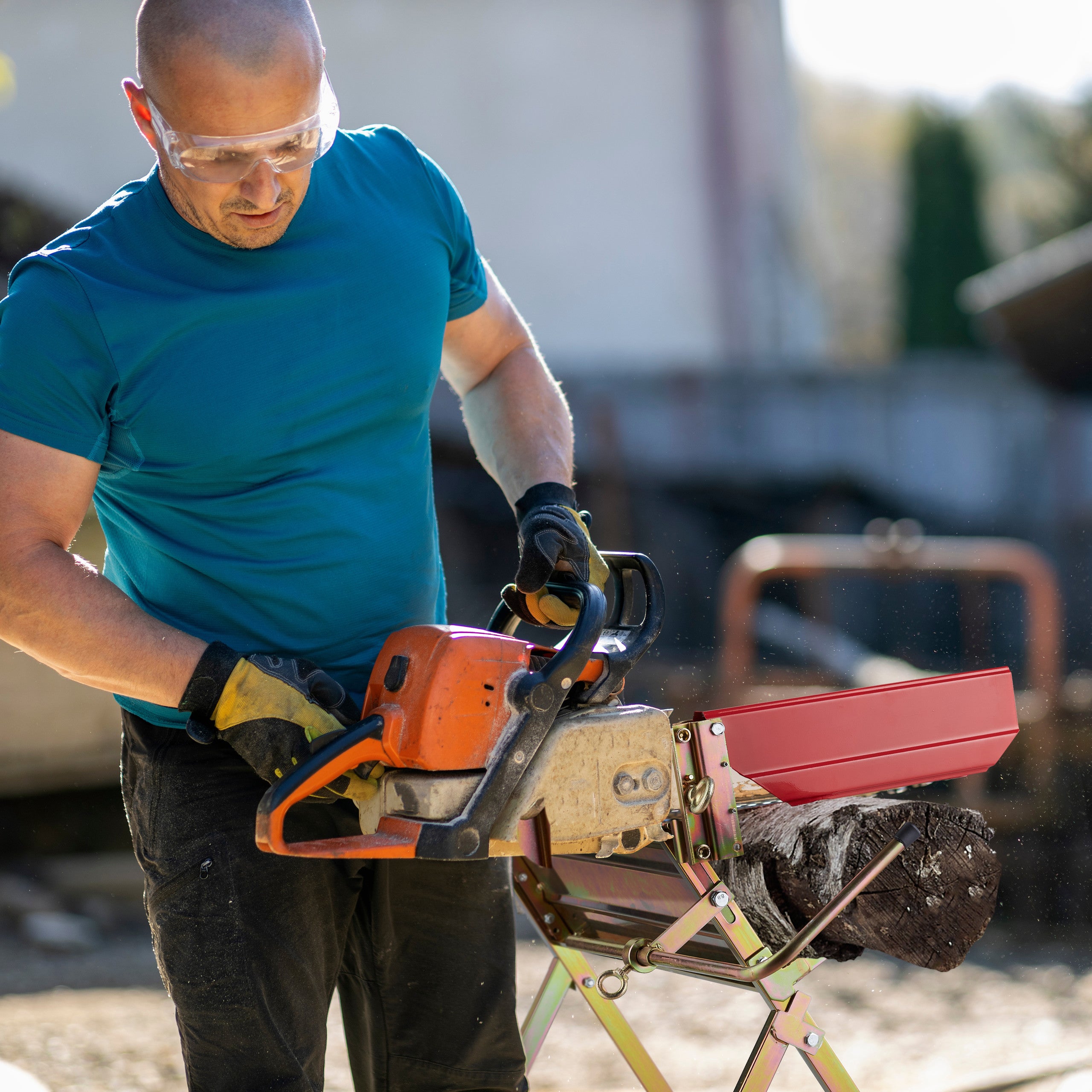 Chevalet sciage, support pour tronçonneuse, protège-guide, barre mesure coupe, charge max 120&nbsp;kg, métal, doré, Relaxdays - 3