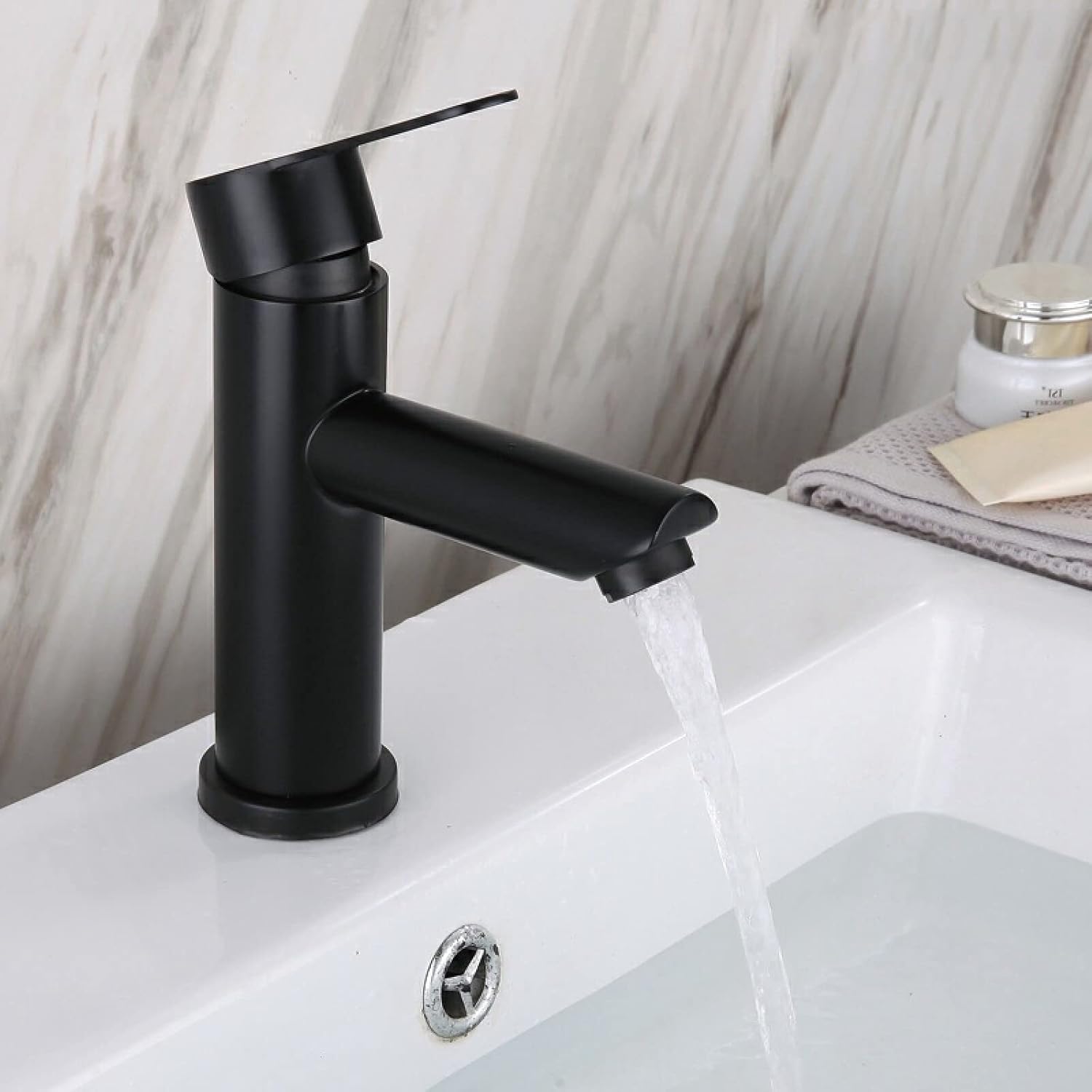 Kran umywalki łazienkowej z jednym otworem, ze stali nierdzewnej czarnej, z jedną dławicą, na wodę zimną i gorącą